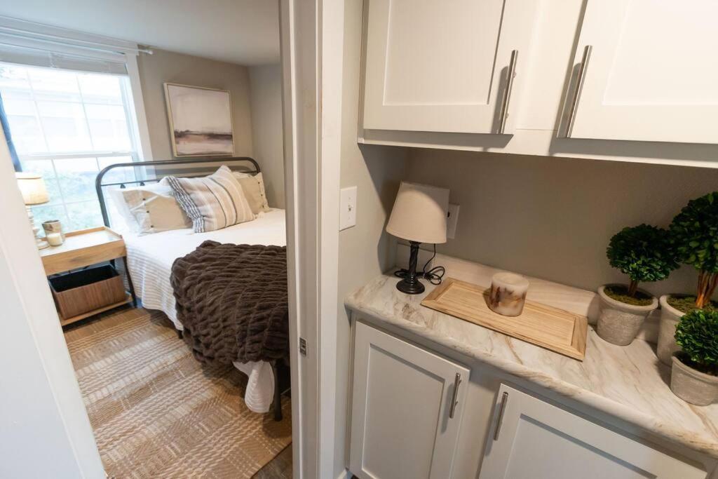 Pet Friendly Tiny House Rental With New Access To Guadalupe River Nbtx Нью Браунфелс Экстерьер фото